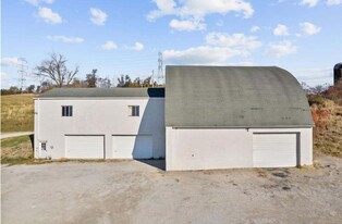 797 Carlton Dr, Bentleyville PA - Commercial Property