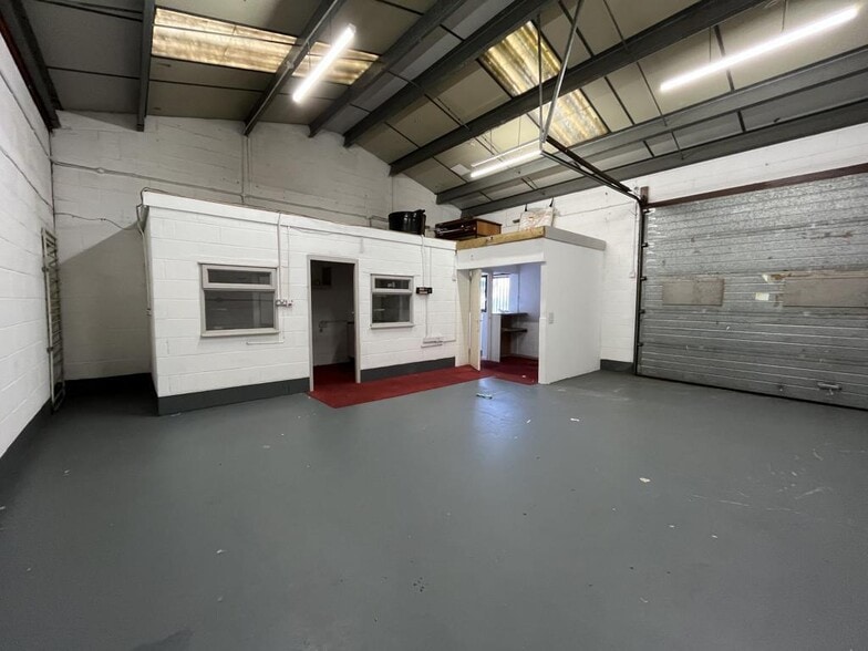 Gower St, Ipswich to rent - Building Photo - Image 3 of 8