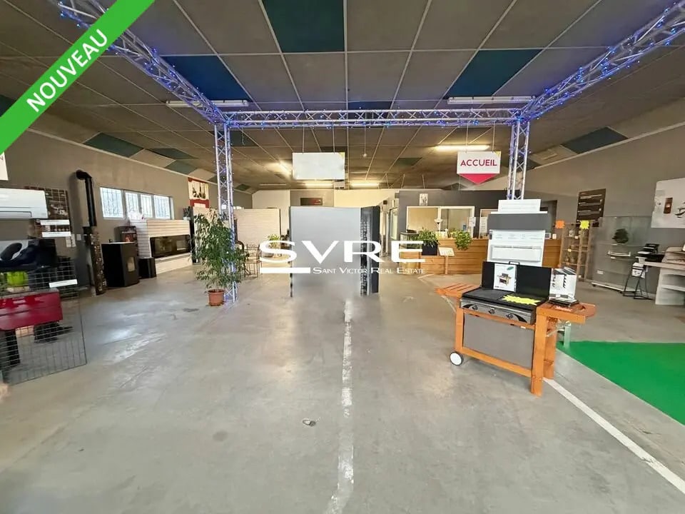 Location Local d'activités 800 m² - Photo 1