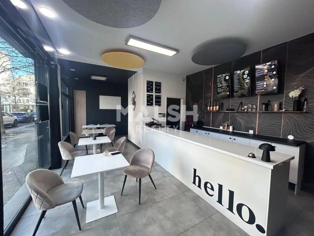 Retail in Lyon to rent Interior Photo- Image 1 of 4