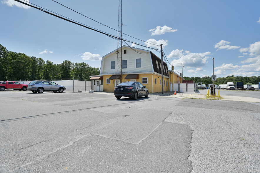 730 White Horse Pike, Egg Harbor City, NJ for rent - Building Photo - Image 3 of 7