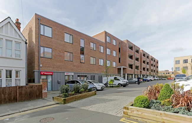 More details for 23 Ladysmith Rd, Harrow - Office to Rent