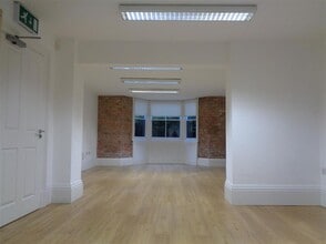 43 Victoria Rd, Darlington to rent Interior Photo- Image 1 of 4