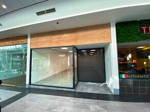 Hagley Mall, Halesowen to rent Building Photo- Image 1 of 3