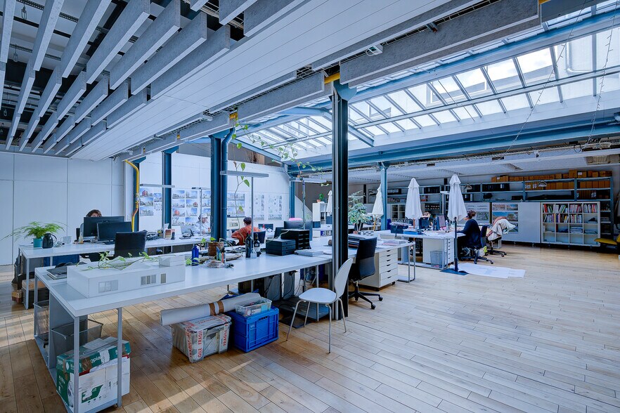 Office in Montreuil for sale - Building Photo - Image 3 of 6