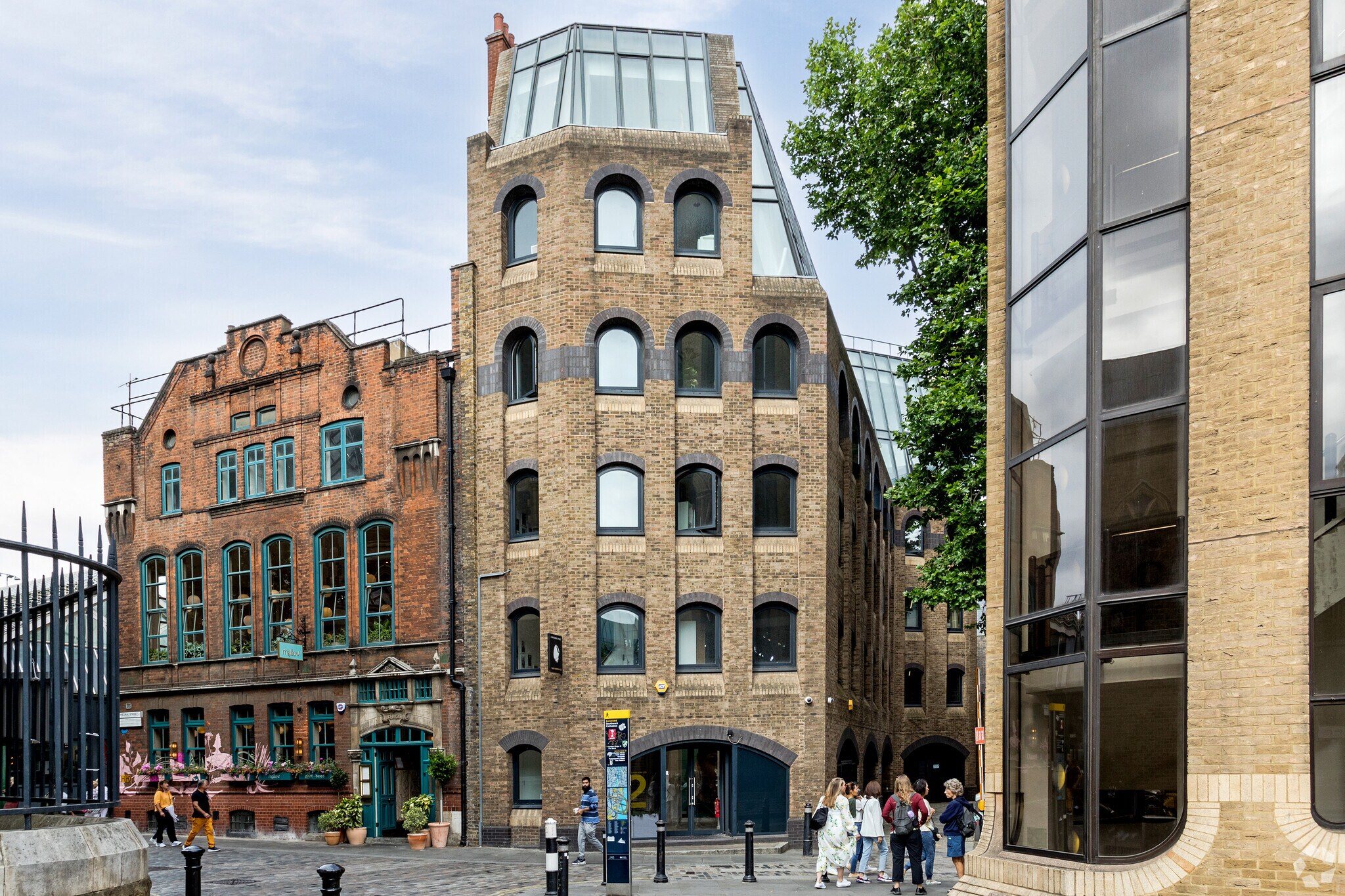 2 Cathedral St, London for sale Primary Photo- Image 1 of 1