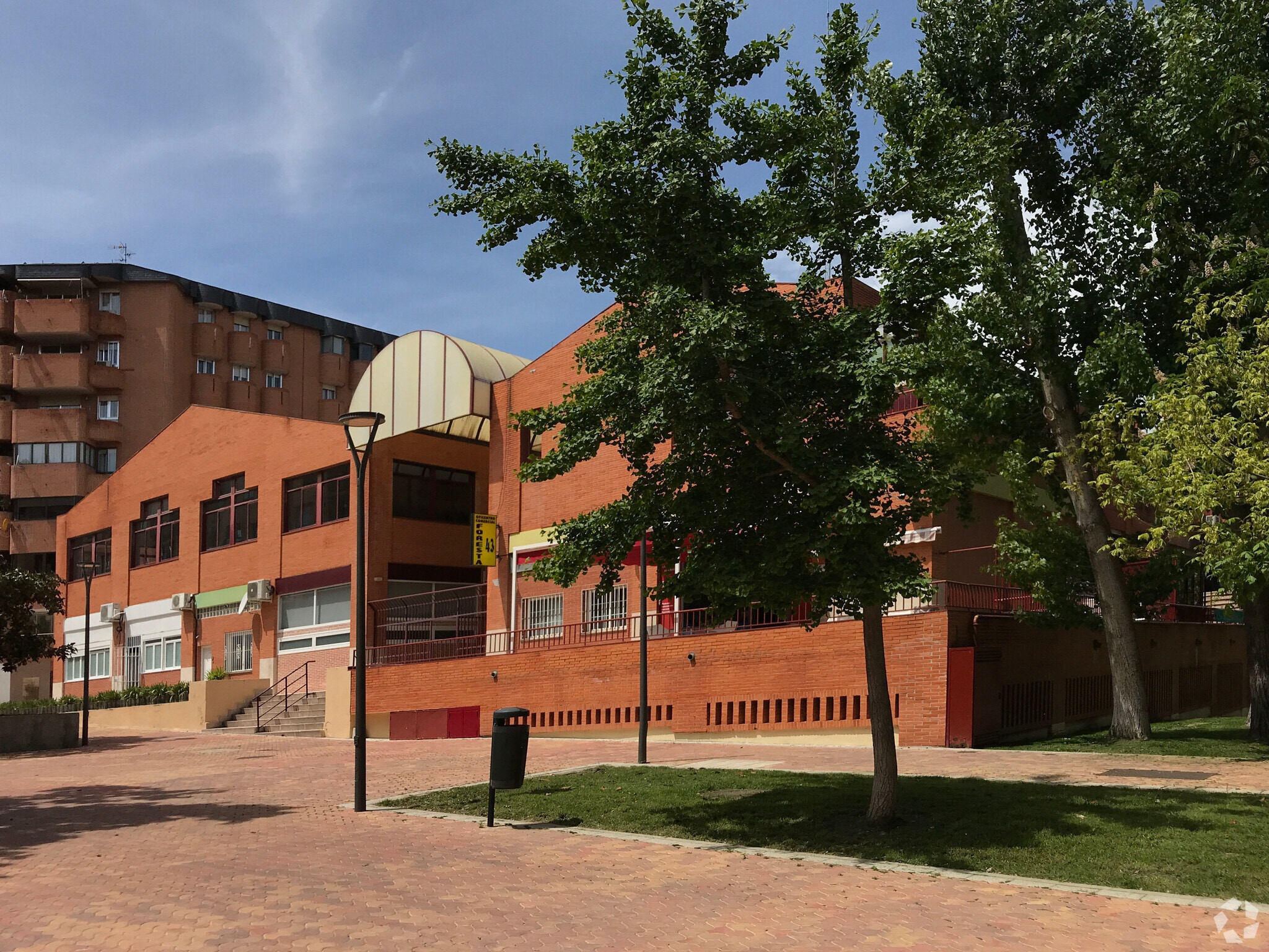Office in Tres Cantos, Madrid for sale Primary Photo- Image 1 of 5