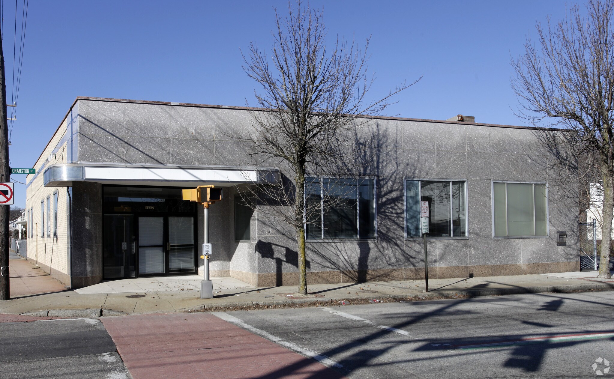 1647 Cranston St, Cranston, RI for sale Primary Photo- Image 1 of 1