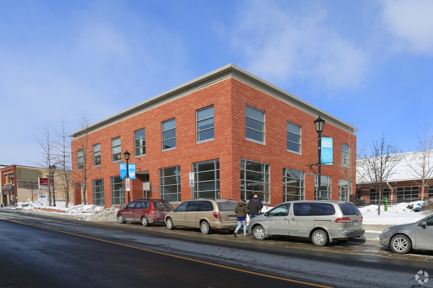 290 King St E, Kitchener, ON for rent - Primary Photo - Image 1 of 13