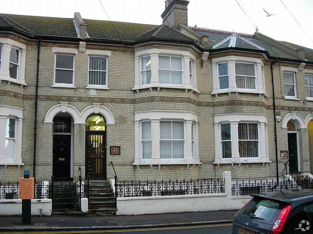 13 Clarence Rd, Southend On Sea for sale Primary Photo- Image 1 of 1