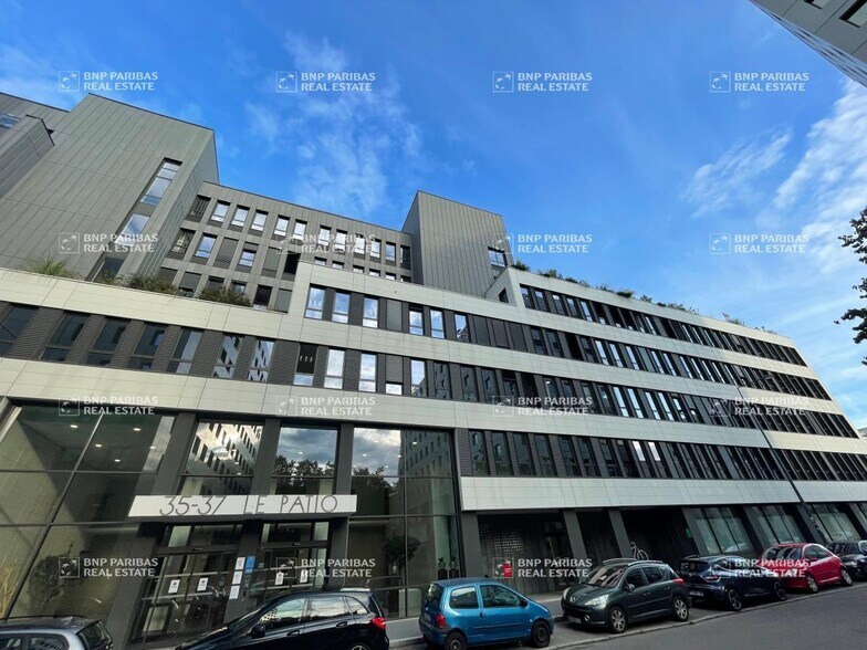 Office in Villeurbanne to rent - Building Photo - Image 3 of 19