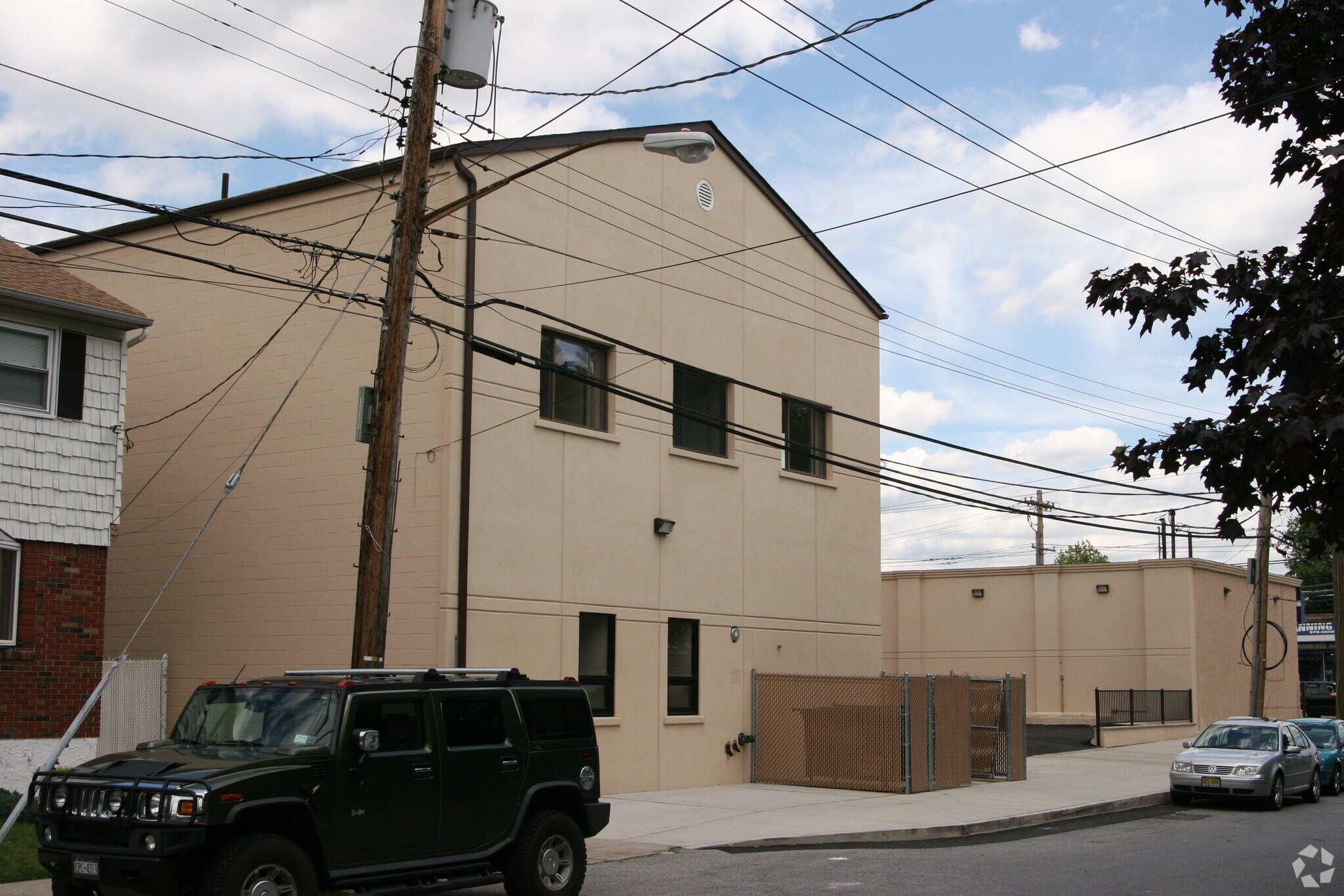 235 Dongan Hills Ave, Staten Island 10305 OfficeMedical for Rent