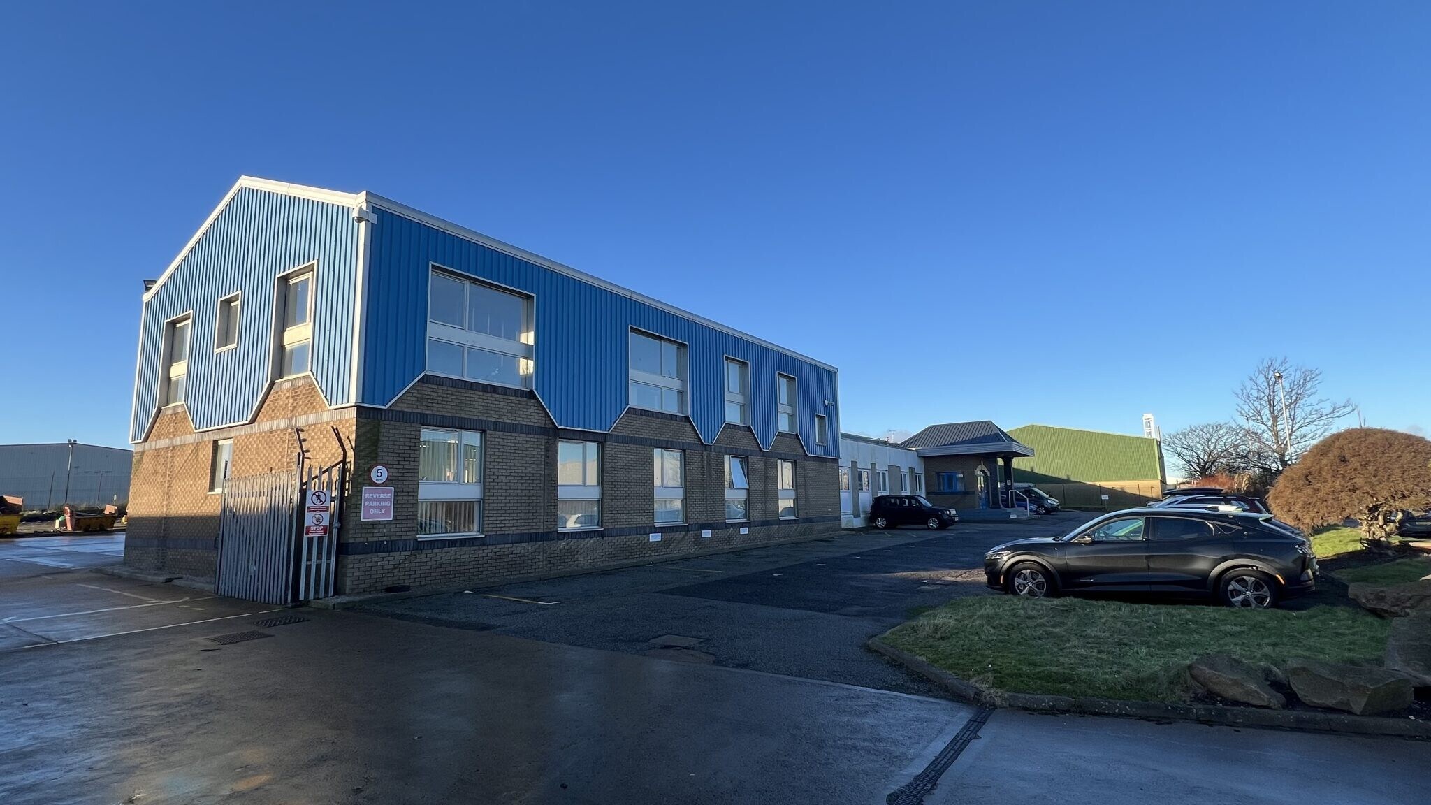 Hareness Rd, Aberdeen to rent Building Photo- Image 1 of 3