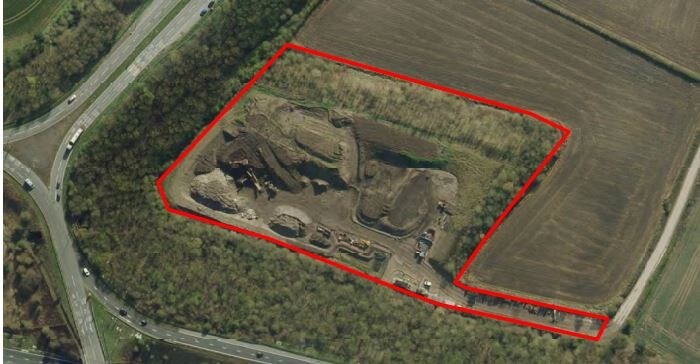 Doe Lea, Chesterfield for sale Primary Photo- Image 1 of 1