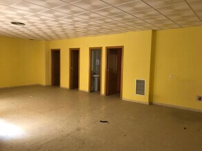 Retail in Toledo, Toledo to rent Interior Photo- Image 2 of 8