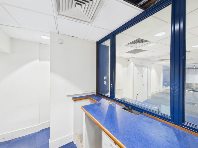 31 High St, Montrose for sale - Building Photo - Image 3 of 8