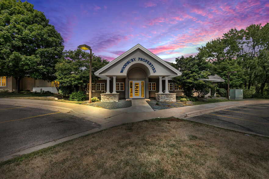 3020 Woodbury Dr, Woodbury, MN for sale - Building Photo - Image 1 of 1