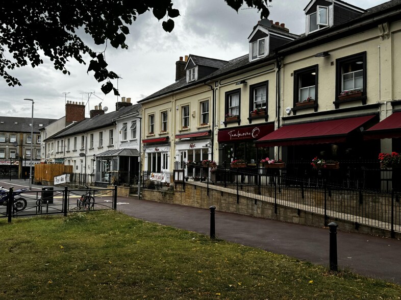 6-7 South Western Ter, Yeovil for sale - Building Photo - Image 3 of 6