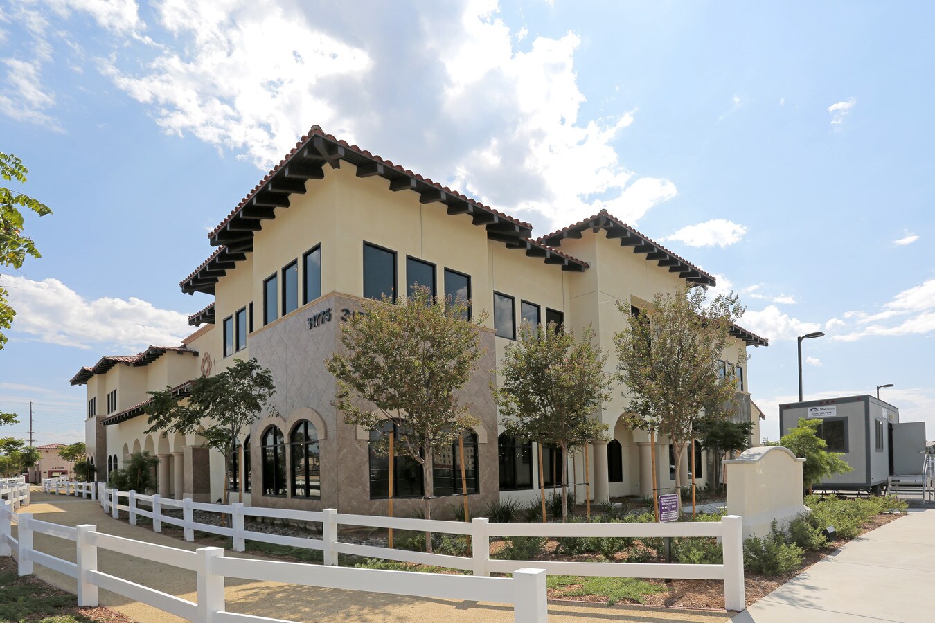 31775 De Portola Rd, Temecula 92592 UK