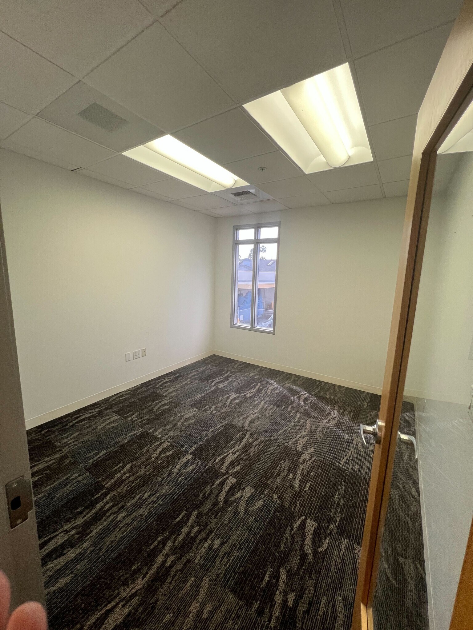 1033 B Ave, Coronado, CA to rent Building Photo- Image 1 of 1