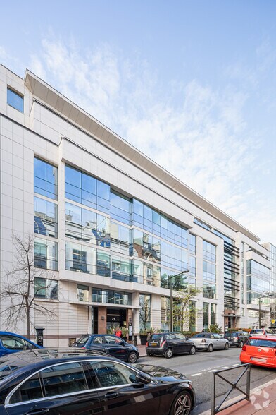 47-53 Rue Raspail, Levallois-Perret to rent - Building Photo - Image 3 of 5