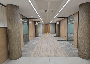 Haywood Rd, Warwick to rent Interior Photo- Image 1 of 10