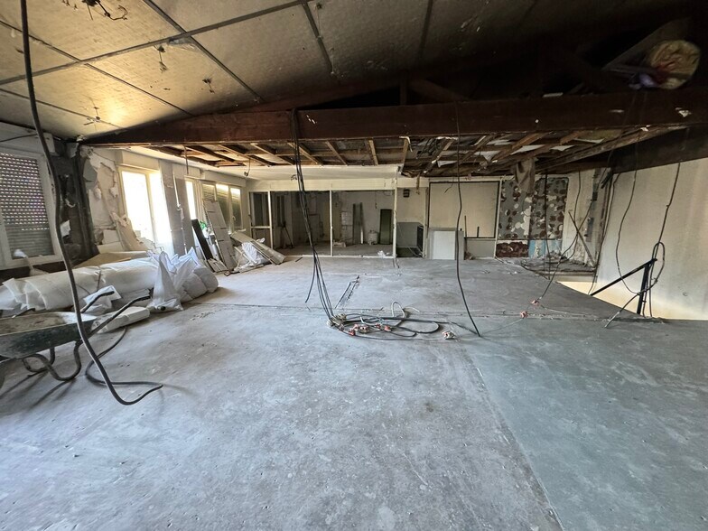 Light Industrial in Montmagny for sale - Building Photo - Image 2 of 7