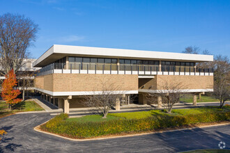 1900 E Lake Ave, Glenview, IL for sale Primary Photo- Image 1 of 11