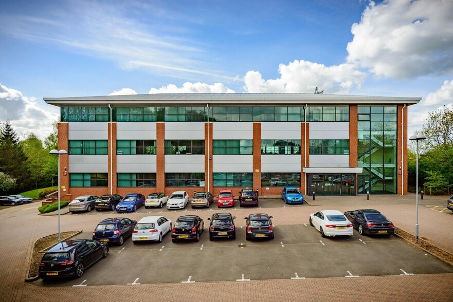 Pegasus Ct, Warwick to rent - Building Photo - Image 1 of 12