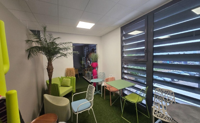 Office in La Seyne-sur-Mer for sale - Building Photo - Image 3 of 6