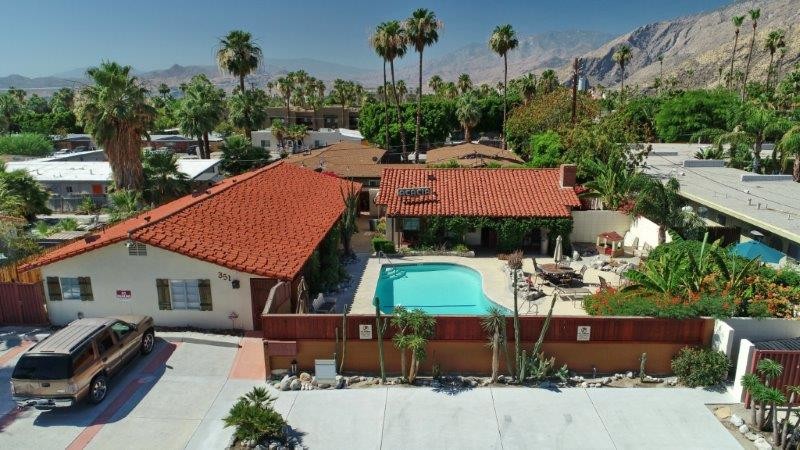 351 E Cottonwood Rd, Palm Springs, CA for sale - Building Photo - Image 1 of 1