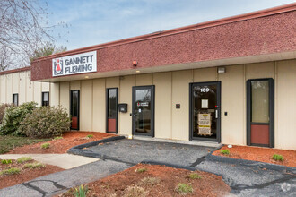 107-109 South St, Hopkinton, MA for rent Building Photo- Image 1 of 6