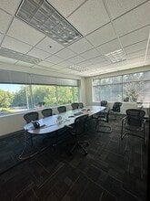 6600 SW 105th Ave, Beaverton, OR to rent Interior Photo- Image 2 of 7