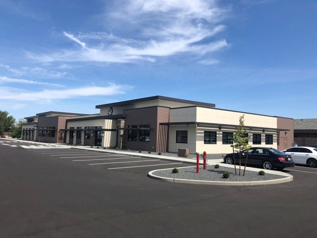 8101 W Grandridge Blvd, Kennewick, WA for rent - Building Photo - Image 2 of 3