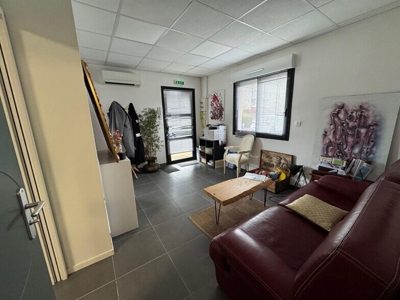 Office in Quint-Fonsegrives to rent - Building Photo - Image 2 of 4