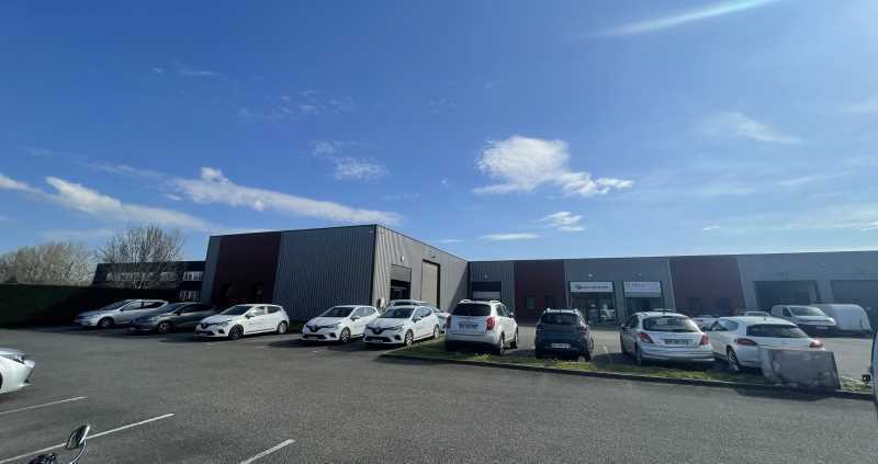 Light Industrial in Montrabé to rent Building Photo- Image 1 of 4