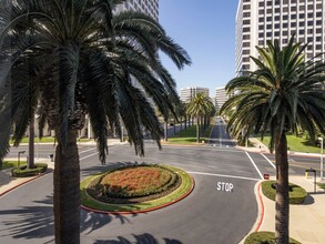 5 Park Plaza, Irvine, CA for rent Interior Photo- Image 1 of 7