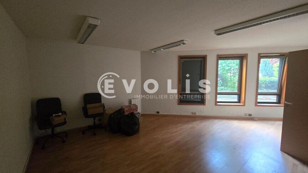 18 Rue Pasteur, Le Kremlin-Bicêtre to rent - Interior Photo - Image 2 of 14