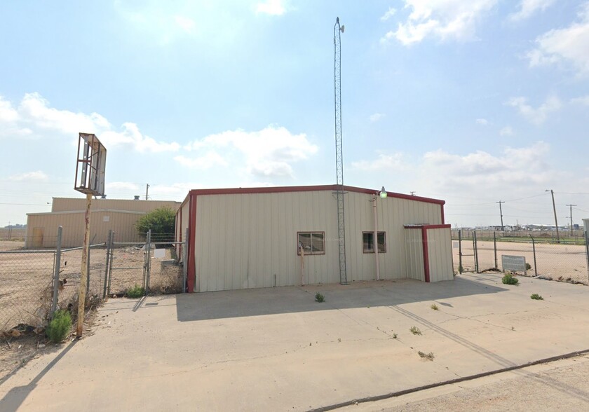 2 N Juniper St, Perryton, TX for sale - Primary Photo - Image 1 of 14