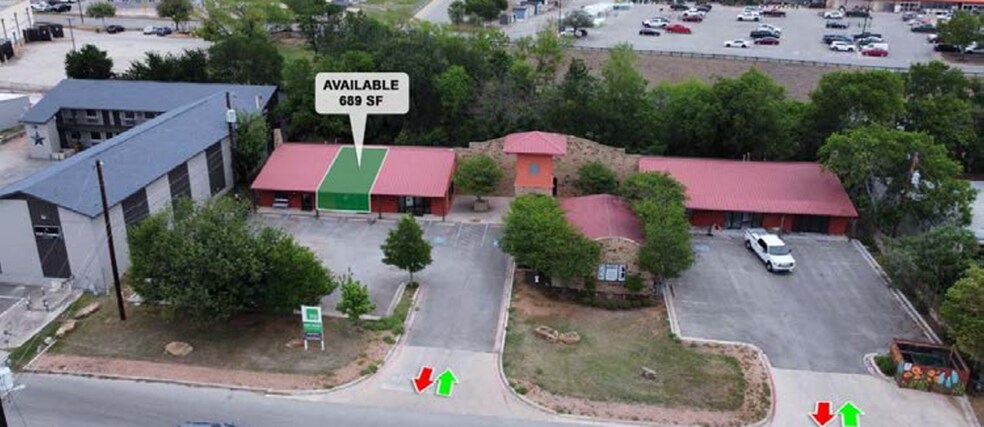 809 12th St, Marble Falls, TX for rent - Building Photo - Image 1 of 8