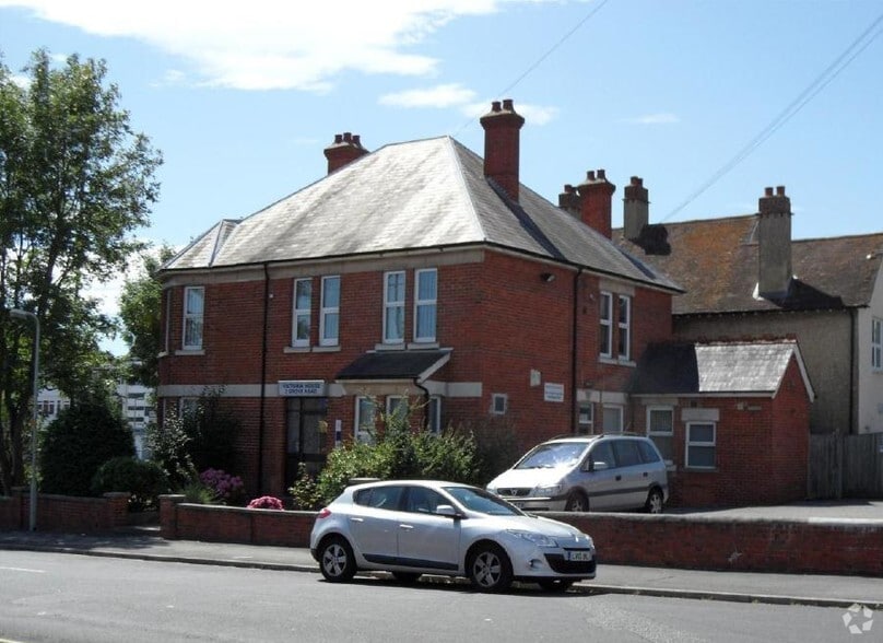 2 Grove Rd, Fareham to rent - Other - Image 2 of 3