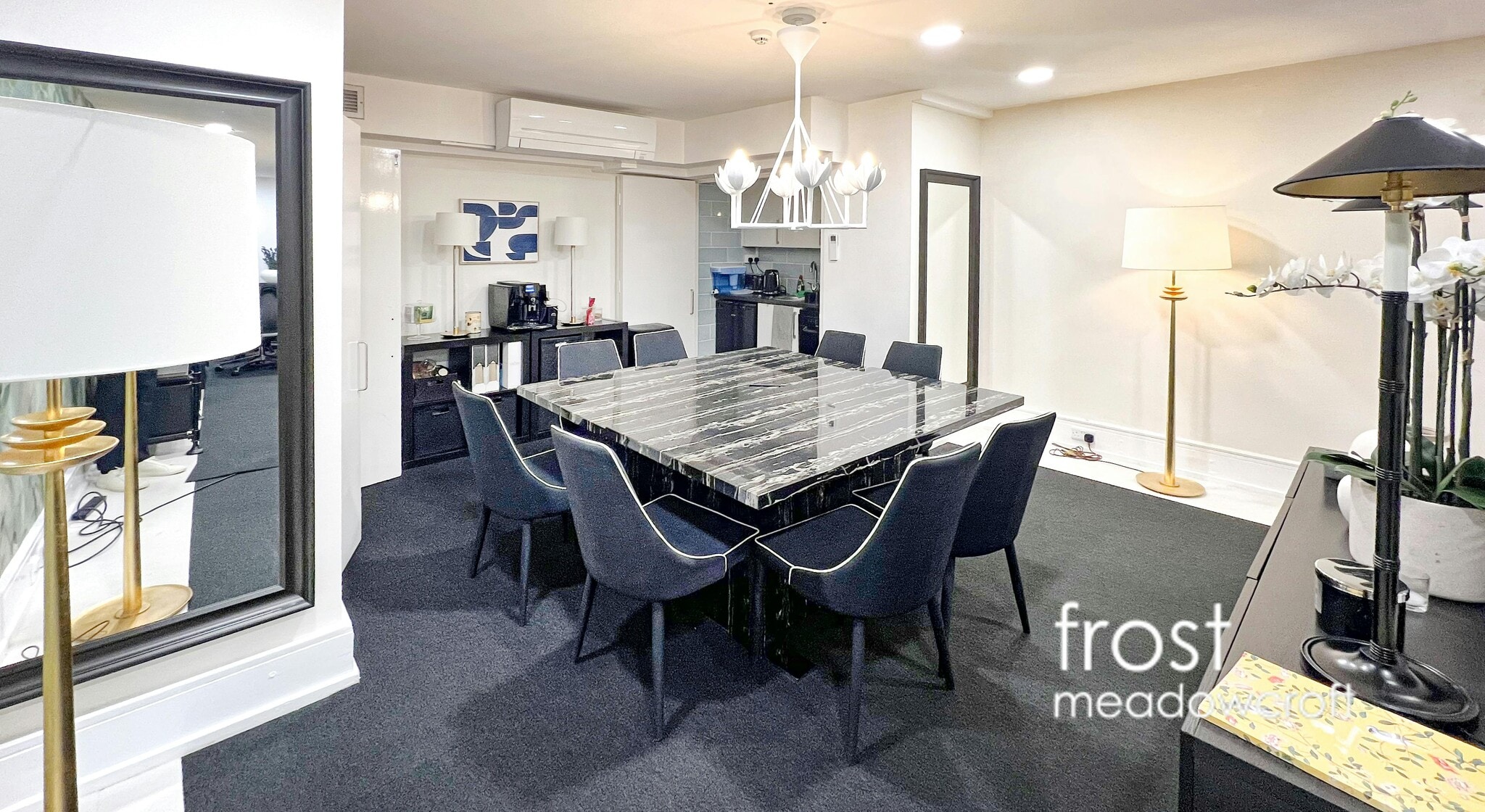 14 Stanhope Mews W, London to rent Interior Photo- Image 1 of 3