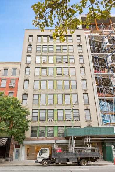 195-197 Chrystie St, New York, NY for sale - Building Photo - Image 1 of 1