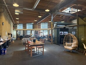 1618-1620 Central Ave NE, Minneapolis, MN to rent Interior Photo- Image 2 of 12