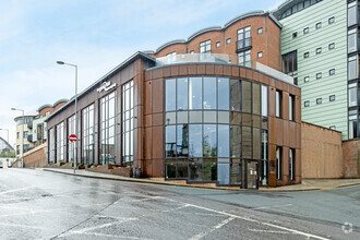 Bottle Bank, Gateshead for sale Primary Photo- Image 1 of 1