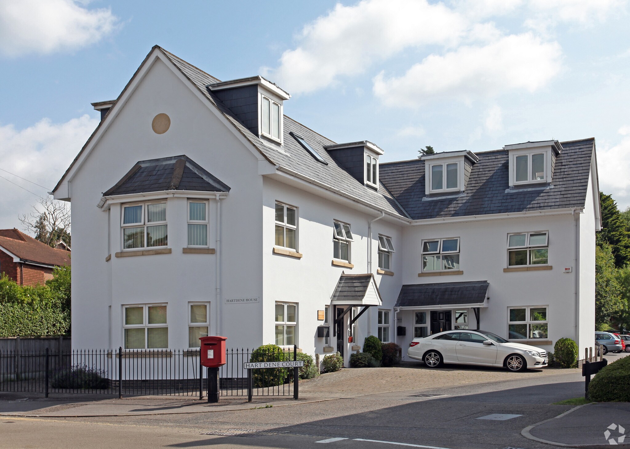 Bridge Rd, Bagshot for sale Primary Photo- Image 1 of 1