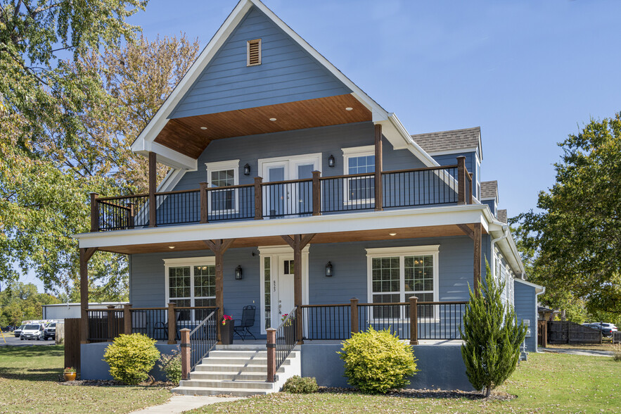 823 S Main St, Broken Arrow, OK for sale - Primary Photo - Image 1 of 52