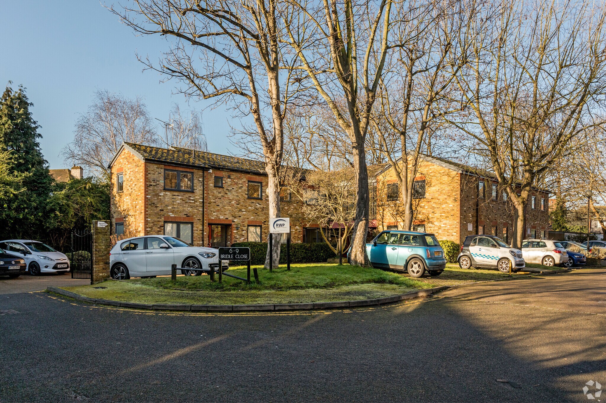 Bridle Clos, Kingston Upon Thames for sale Primary Photo- Image 1 of 1