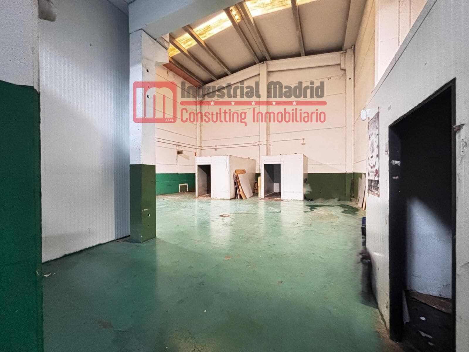 Industrial in Mejorada del Campo, Madrid for sale Primary Photo- Image 1 of 8