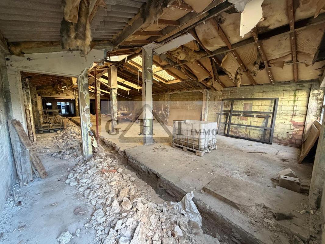 Industrial in Le Perreux-sur-Marne for sale Interior Photo- Image 1 of 10